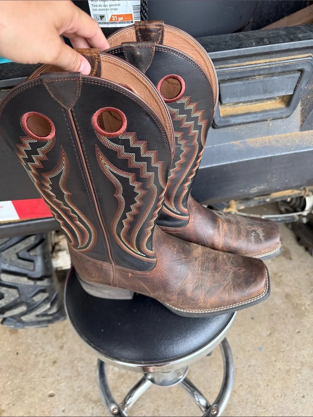 Ariat Classic Brown Leather Western Cowboy Boots - Brown - Men’s 13